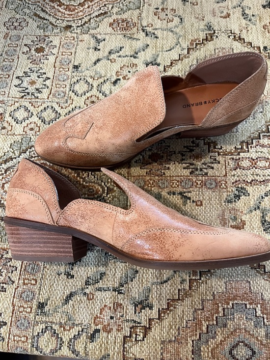 Lucky Shoes - Lucky cut out leather shoes size 10